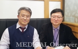 왼쪽부터 한국초음파학회 이민영 준비부위원장, 김우규 준비위원장.