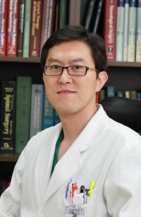 고대 안암병원 신경외과 박동혁 교수팀은 제32차 대한뇌혈관외과학회 학술대회에서 구현발표 우수상을 수상했다.