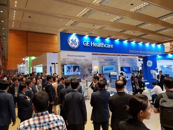 대한병원협회(회장 임영진)가 주최하는 '2019 국제 병원 의료산업 박람회'가 8월 21일부터 23일까지 코엑스 C홀에서 개최된다.
