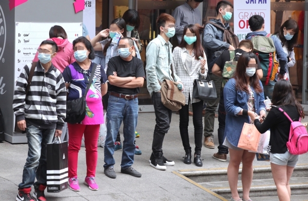 2015년 당시 한국을 방문한 외국인들이 마스크를 착용하고 있는 모습. (이미지출처: 메디칼업저버 DB)