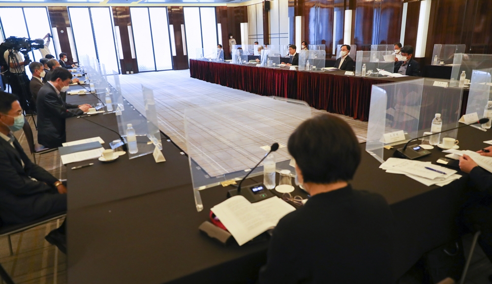 코로나19 치료제·백신 개발 범정부지원위원회(범정부지원위원회)가 21일 제5차 회의를 열었다.