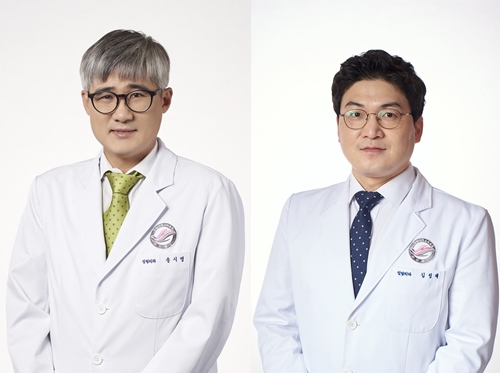 (왼쪽부터) 한림대동탄성심병원 정형외과 송시영 교수, 김성재 교수