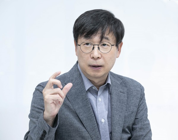 서울아산병원 이재철 교수(종양내과)는 기존 ALK 양성 비소세포폐암 치료제가 갖고 있던 미충족 수요를 알룬브릭이 채워줄 수 있을 것이라고 강조했다.