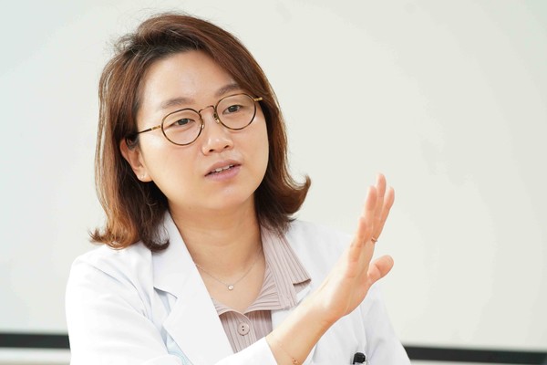 서울아산병원 김혜리 교수(소아청소년과)는 신경섬유종증 1형 환자에게 코셀루고는 질환 치료와 삶의 질 향상에 있어 절대적 가치를 지닌다고 강조했다.