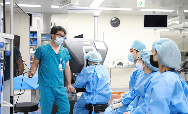 ▲가톨릭대 서울성모병원 로봇수술센터는 'SP 카데바 워크숍 및 드라이 랩'을 개최했다.