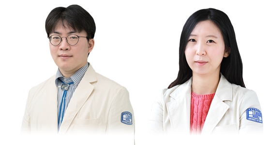 ▲(좌부터)서울성모병원 암병원 유방암센터 윤창익, 김두레 교수.