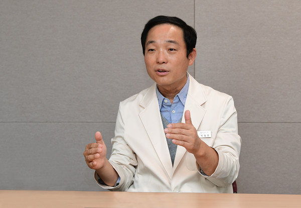 강북삼성병원 박철영 교수(내분비내과)는 연속혈당측정기(CGM)는 2형 당뇨병 환자 혈당 관리에 중요한 도구가 될 것이라고 강조했다.