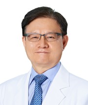 ▲중앙대광명병원 김이수 암병원장.