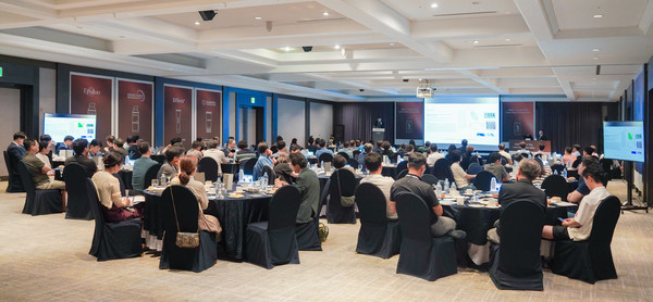 갈더마코리아(대표이사 김연희)는 여드름 치료제 아크리프 크림의 신규 용량 출시를 기념해 지난 15일과 16일 '아크리프 크림 30g 론칭 심포지엄'을 개최했다.