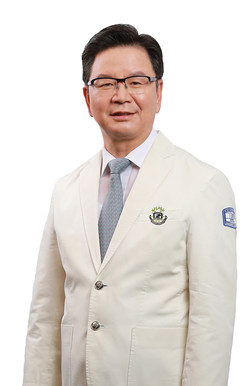 서울성모병원장 및 여의도성모병원장 윤승규 교수.