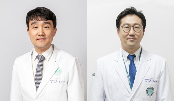 왼쪽부터 이대목동병원 박준범, 신태영 교수