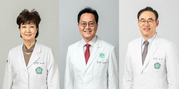 왼쪽부터 유경하 의료원장, 김한수 이대목동병원장, 주웅 이대서울병원장.