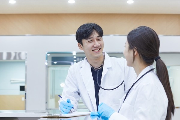 정부가 수련병원을 전문의 중심병원으로 전환하기 위한 연구 용역에 착수한다(이미지 출처: 게티이미지뱅크).