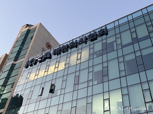 대한의사협회 회장직 인수위원회는 임현택 당선인이 제42대 집행부 인선을 완료했다고 29일 밝혔다.