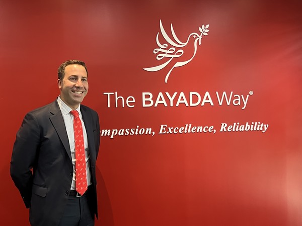 내과 전문의이자 홈헬스케어 분야 애널리스트인 드리진 디렉터는 바야다홈헬스케어에서 홈헬스케어 분야의 전략적 인수합병을 관장하고 있다.