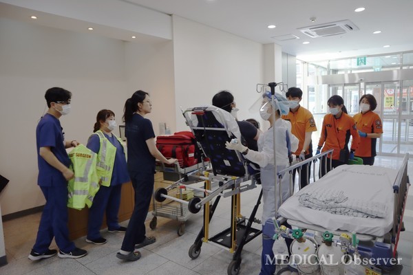 회의 끝나자 마자 출동한 닥터헬기 그리고 동시에 내원한 생후 10개월 된 환자