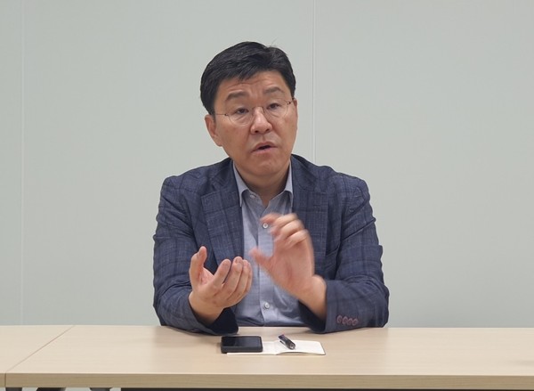 보건복지부 건강보험정책국 이중규 국장은 지난 24일 보건복지부 전문기자협의회와 만난 자리에서 선지급 진행 현황을 전했다.