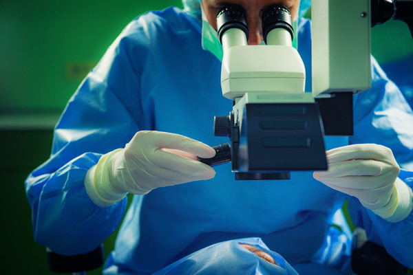 대한의사협회는 과잉 비급여는 실손보험 설계가 잘못됐기 때문이라고 정부의 비급여 개혁에 반발했다(이미지 출처 : 게티이미지뱅크).