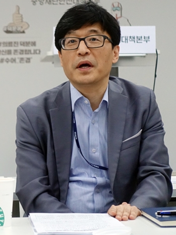 보건복지부 건강정책국 건강정책과 배경택 과장