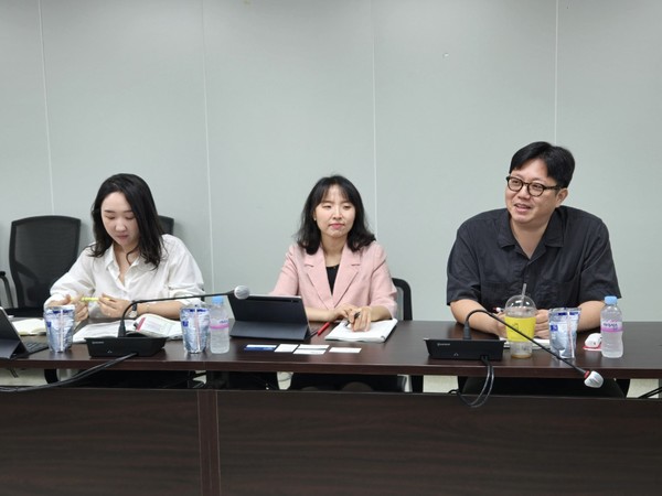 의료개혁추진단 과장단은 지난 6일 국제전자센터에서 전문기자협의회와 간담회를 개최했다.