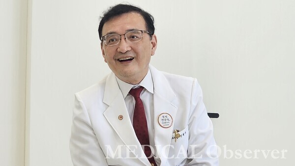 ▲양철우내과의원 양철우 원장(現대한내과학회 회장, 前대한신장학회 이사장).