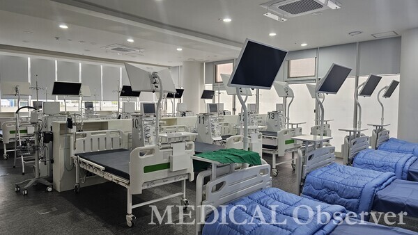 ▲양철우내과의원 혈액투석센터 전경. 총 26대 투석기가 구비됐다. 