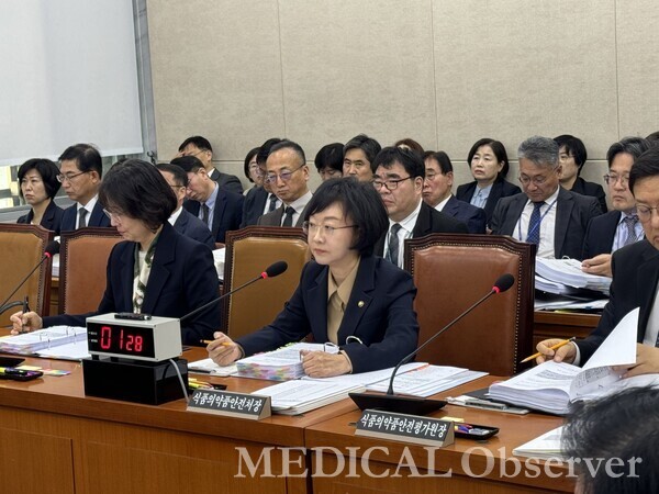 정부가 마약과의 전쟁을 선포하고 마약류 관리 종합대책을 발표했지만, 실제로는 사후 관리가 제대로 되지 않는다는 지적이 제기됐다.