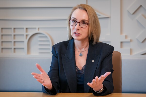 한국베링거인겔하임 안나마리아 보이 사장은 한국 환자를 위해 7년 안에 20개의 신약을 도입할 수 있도록 노력하겠다고 말했다. 