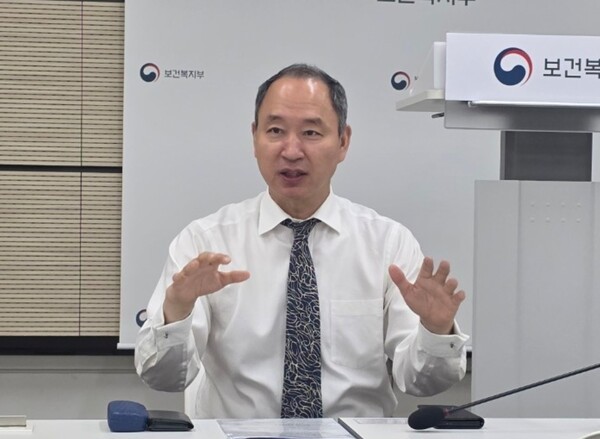 보건복지부 건강정책국 곽순헌 국장.