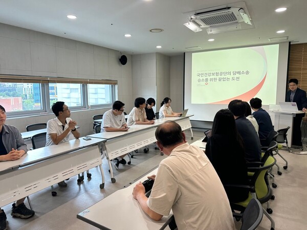 국민건강보험공단은 22일 전문기자간담회를 갖고, 담배회사 대상 손해배상 청구 소송의 진행 경과를 소개했다.