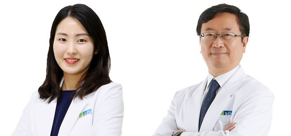 기사 제목 '스테로이드 실패한 중증 손습진, 알리트레티노인 장기 치료 근거 장착'의 대표 이미지
