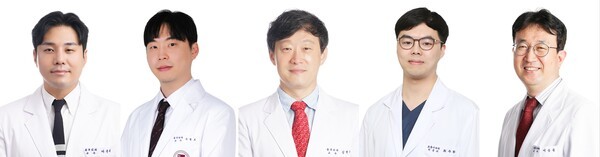 기사 제목 '면역항암제 투여 폐암 환자 단일공 로봇수술 가능해'의 대표 이미지